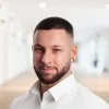 Markt Revolution - Kontaktperson - Cédric Mokus